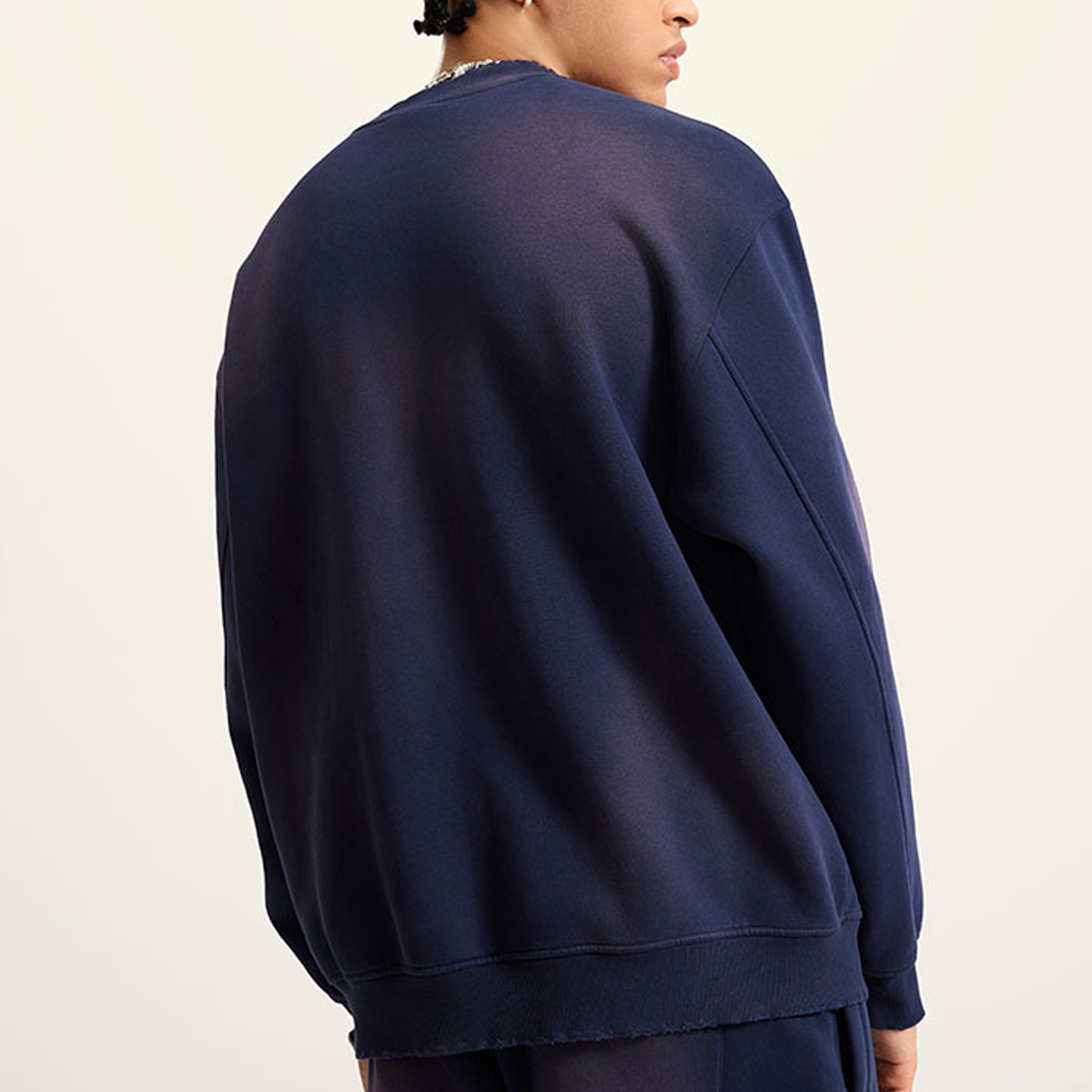 Round Neck Washed Distressed Ombre Heavyweight Sweatshirt(440GSM)