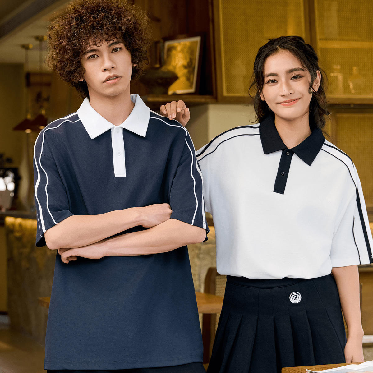 unisex polo shirt with contrast collar