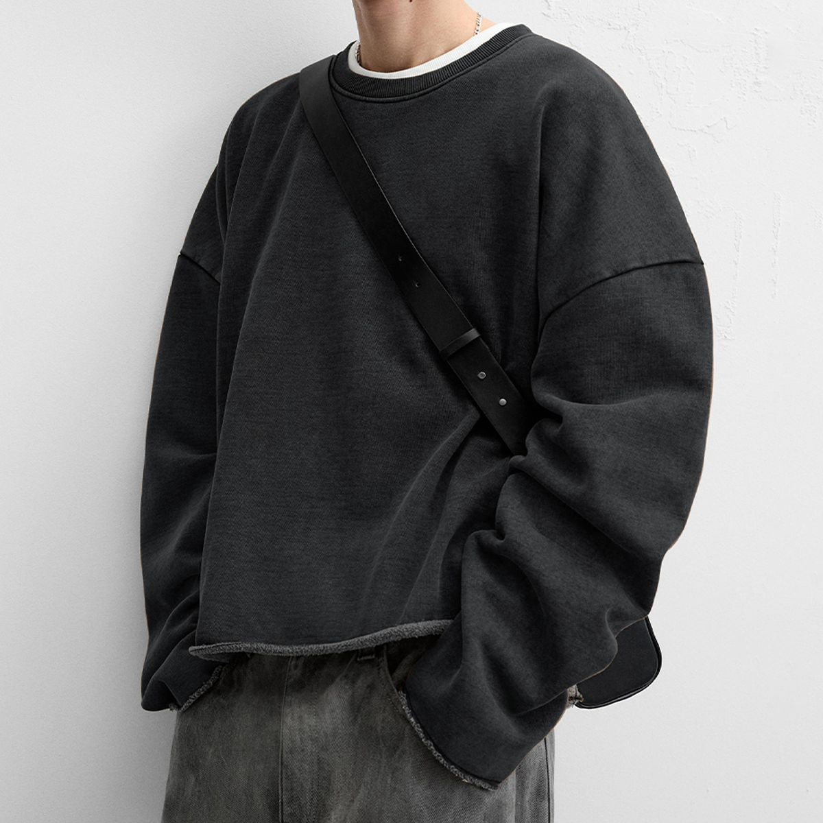 440GSM Unisex Washed Cropped Sweatshirt